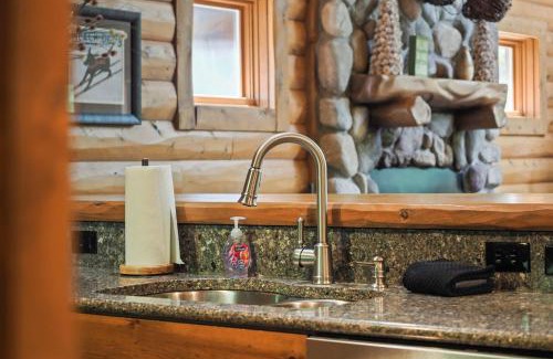 Boyne City Casa | 830 Mountain Cabin