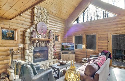 Boyne Falls Casa | 832 Mountain Cabin