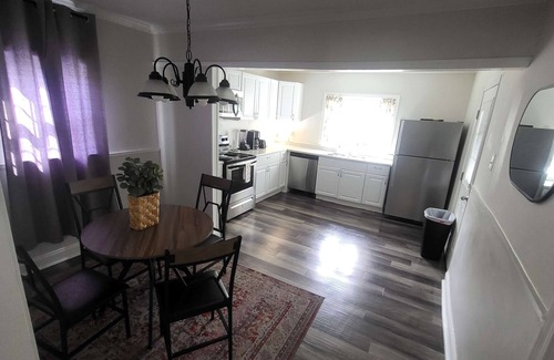 Crestline Heights Casa | 83rd Street Comfy Cottage