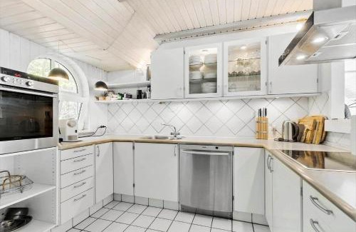 Knebel Casa | 84363-Knebel-Apollovej-108