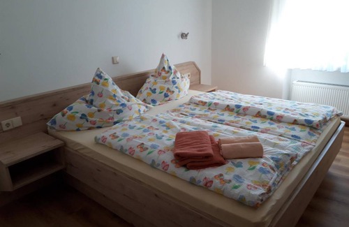 Minheim Apartamento | 85 m² Apartamento ∙ 2 habitaciones ∙ 5 huéspedes