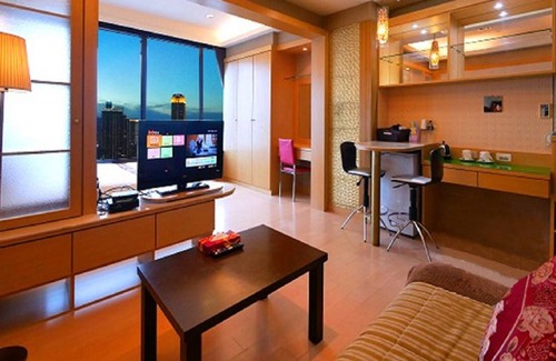 Kaohsiung City Centre Casa | 85 Prague Homestay