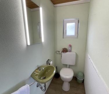 Riegelsberg Apartamento | 85qm mit Garten und eigener Garage für 6 Personen, Moderne trifft Tradition - Apartment "Rosie"