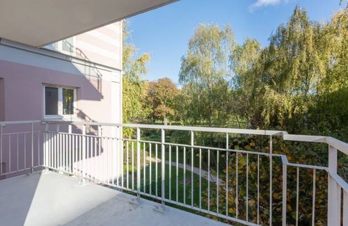 L'Hay-les-Roses Apartamento | 86 m² Apartment ∙ 3 bedrooms ∙ 2 guests