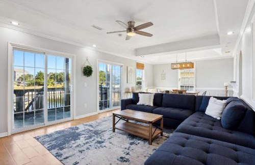 Brigands' Bay Casa | 8625 - Blue Crush
