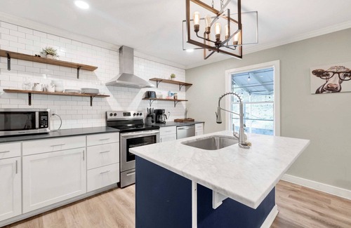 Crestline Heights Casa | 86th Cozy Coop