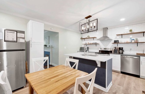 Crestline Heights Casa | 86th Cozy Coop