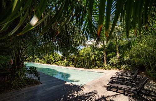 Xcumpich Apartamento | 87978 DELUXE and unique 3BR condo by The Harbor, Via Montejo