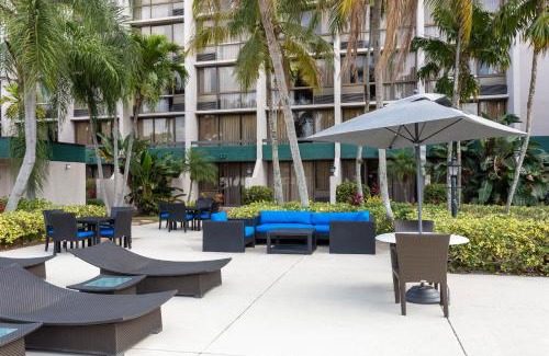 Villages of Palm Beach Lakes Hotel | 88 Palms Hotel & Event Center