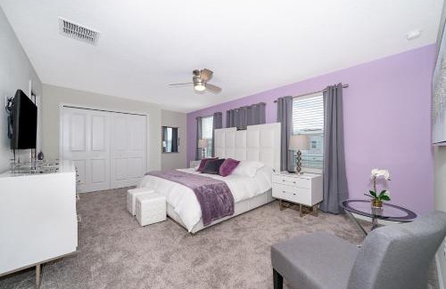 Loughman Casa | 8821JD LUXURY 6 BED/6 BA (SANITIZED)
