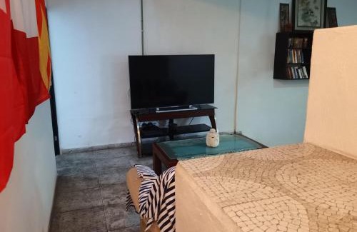 Jimenez Casa | 888 Casa Cabal Budget Rental 888
