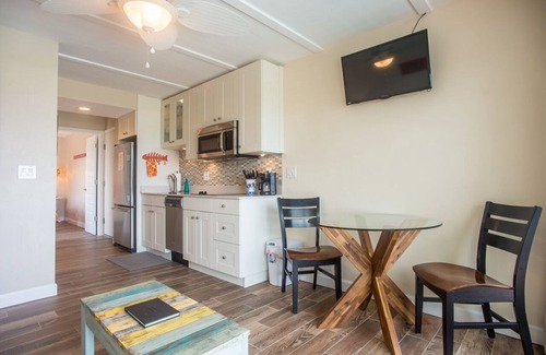 Crescent Beach Condominio | HGTV INSPIRADO Hermosa StAugustine Florida UNIDAD FINAL FRENTE AL MAR 1 Dormitorio Dormir 4