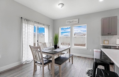 Twin Falls Casa | 893 Brand new construction 2 level townhome central TF