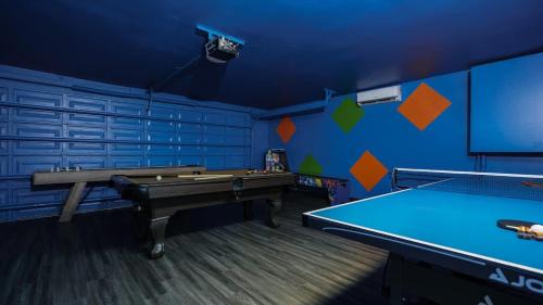 Plantation Casa | 8k SQ FT Villa Heated Pool Game Room Jacuzzi