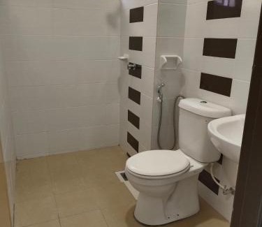Taman Teratai Casa | 8Pax comfortable setia residen