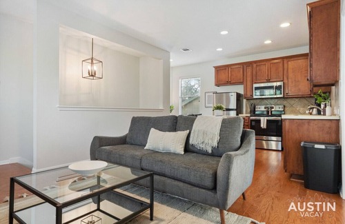 Clarksville Casa | Beautiful King Accommodations + Luxury Linen + W/D
