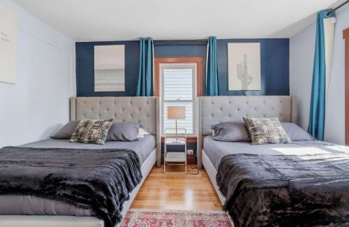 Ducktown Casa | 9 Bedroom, 14 Beds House Great for Big Groups Near Boardwalk, Tropicana