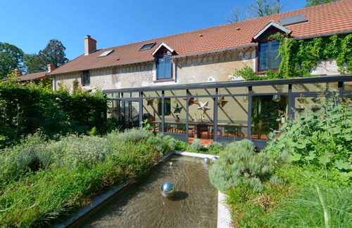 Saint-Laurent-Nouan Casa | 9 Bedroom Private vacation home in Saint-Laurent-Nouan