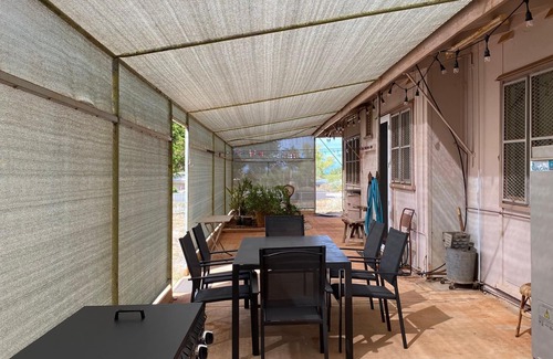 Exmouth Casa | 9 Carr Way - Pet Friendly with Wifi