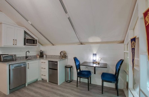 Groveoak Alquiler De RV | #9 Hogwarts Luxury Glamping Tent Hogwarts Theme