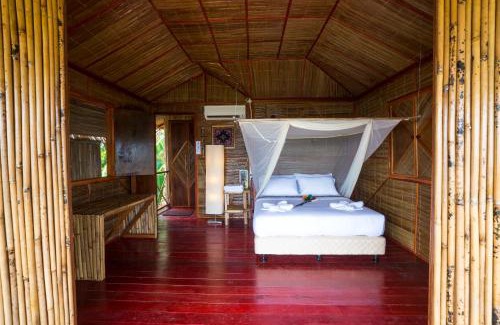 Kudat Complejo | 9 huts on a hill