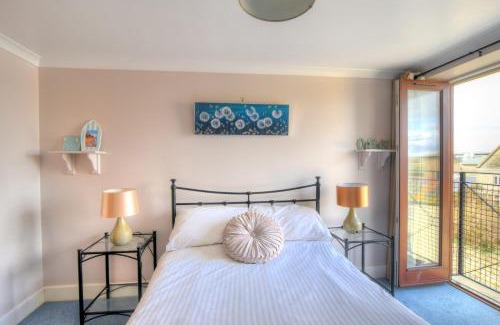 West Bay Apartamento | 9 Maritime House
