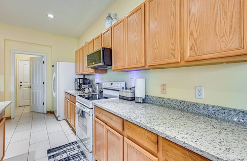 Riverview Casa | 9 Mi to Apollo Beach: Riverview Getaway!
