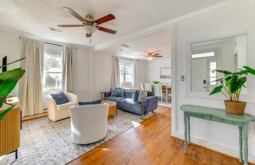 Colonial Beach Casa | 9 Mi to Colonial Beach Charming Cottage with Yard!
