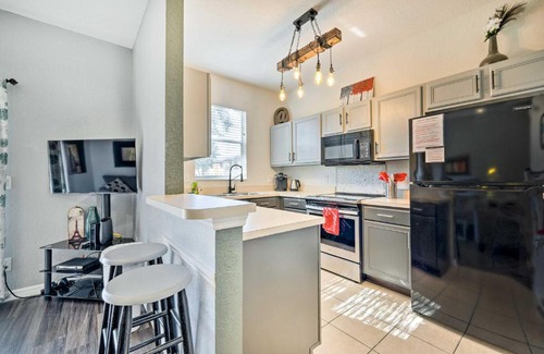 Regal Palms Casa | 9 Mi to Disney Davenport Townhome with Resort Pool!