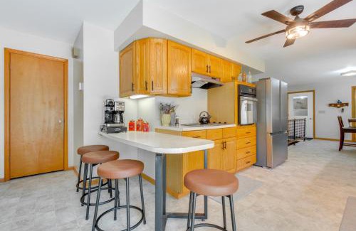 Frederick Casa | 9 Mi to Downtown Rushville Cozy Getaway with Grill