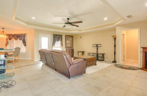 Calera Casa | 9 Mi to Lake Texoma Calera Escape with Gazebo!