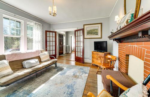 Redstar Casa | 9 Mi to New River Gorge Spacious Retreat with Porch