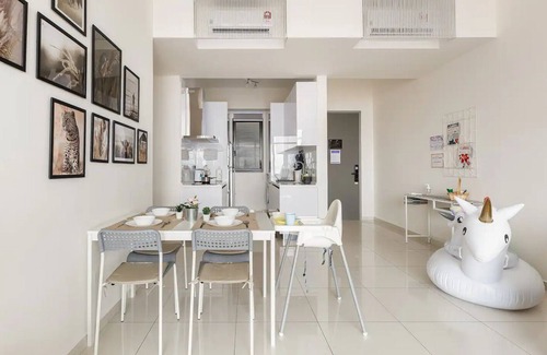 George Town Apartamento | 9 min drive to city, Hightfloor city view, rooftop pool, H&C Water Purifier