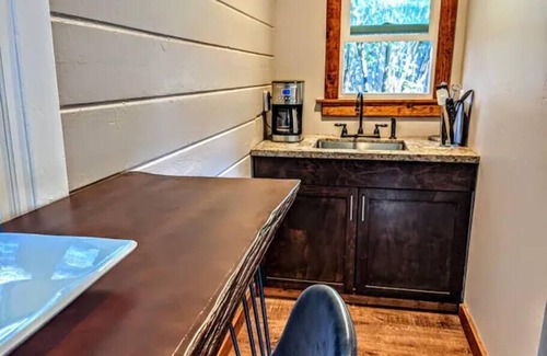 Pauma Valley Cabina | # 9. The Zen Den - Modern Cabin W/ Large Porch in Woods