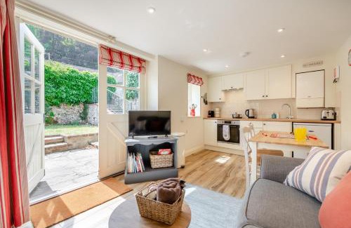 East Dean and Friston Casa | 9 White Cottage