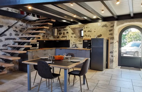 Arsac-en-Velay Casa | 90 m² Casa ∙ 2 habitaciones ∙ 4 personas