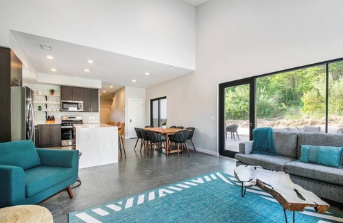 Stevensville Casa | 90 min from Chicago, Pool, Hot Tub, Pet Friendly come enjoy After Dune Delight