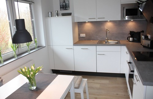 Vollerwiek Apartamento | ¡Nuevo en 2018! Apartamento soleado de 90 m2 con jardín.