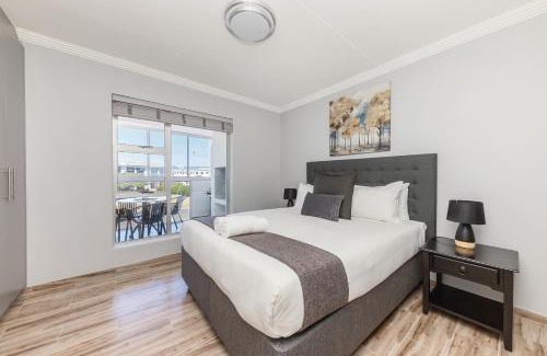 Big Bay Apartamento | 90 St Tropez Big Bay Beach Club