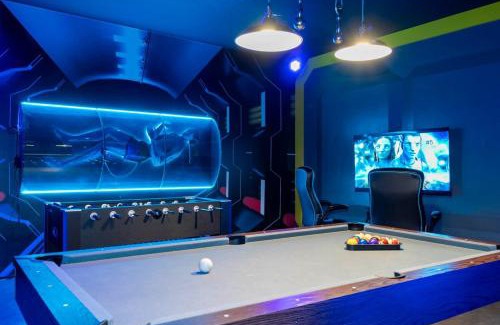 Four Corners Casa | 9012 FlowRider Surf Clubhouse Magical Home with game room inside