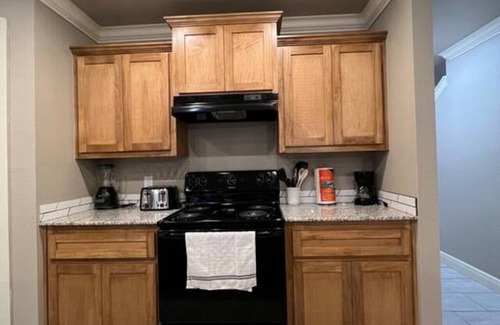 Uniontown Casa | 9020 3 Bed 2.5 Bath Duplex