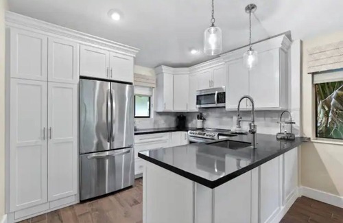 Palm Beach Gardens Cabaña | 904 Club Drive: Quaint & Beautiful PGA National Club Cottage