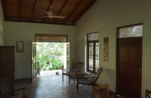 Hettimulla Casa | Casa de vacaciones de 90m en alquiler, con gran terraza en Beruwela Moragalla.