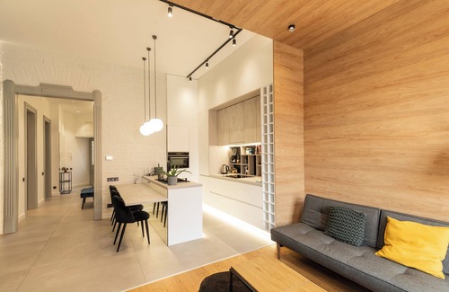 Lagymanyos Apartamento | 90m² Family-Friendly , Central Historic Budapest, Food+Bars