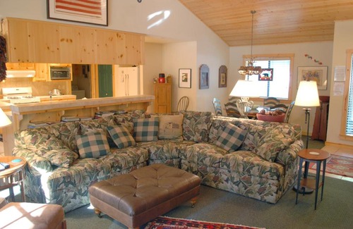 North Wawona Casa | 93 Doyles Mountain