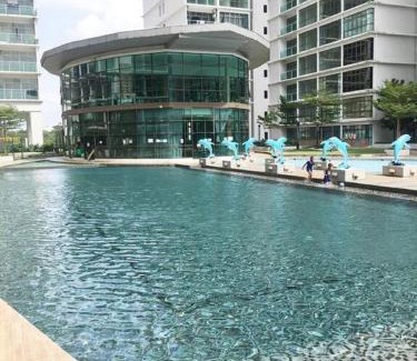 Taman Mount Austin Apartamento | 93-Palazio Studio For 4pax Street City view