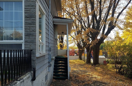 Quartier 5-4 Casa | 930R-VE The Old House