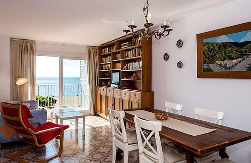 Malgrat de Mar Apartamento | 95 m² Apartamento ∙ 3 habitaciones ∙ 5 personas