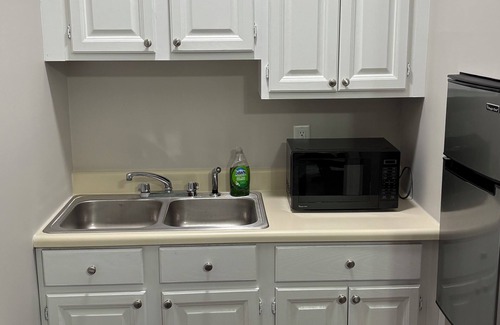 West Ashley Casa | 95% Remodeled Bedroom Efficiency Suite - 30 Night Minimum