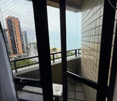 Mucuripe Apartamento | 951B golden beachfront 27m air tv